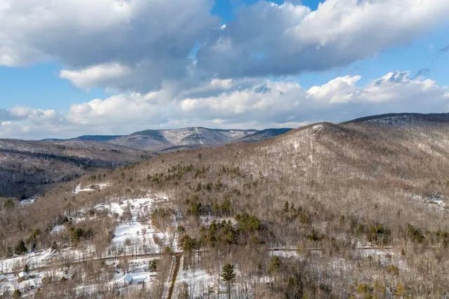 $349,500 | 15 Harbor Road, Bryant Pond, ME 04219