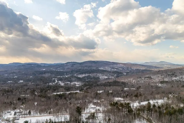 $349,500 | 15 Harbor Road, Bryant Pond, ME 04219