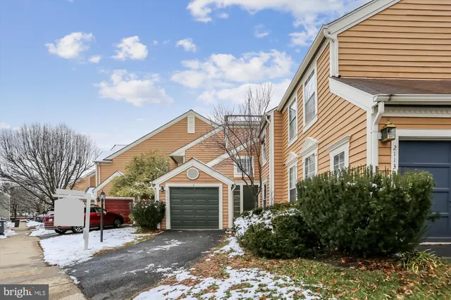 $3,200 | 21131 Crocus Terrace, Ashburn, VA 20147