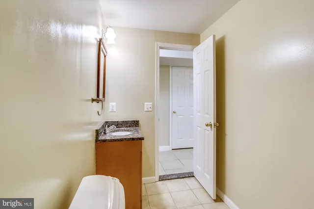 $3,200 | 21131 Crocus Terrace, Ashburn, VA 20147