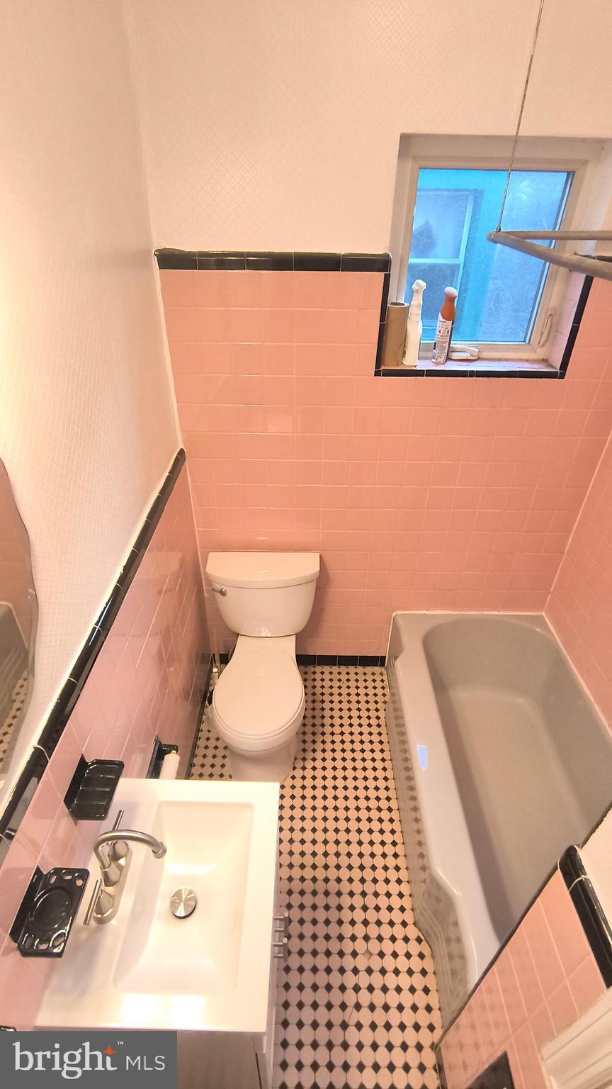 2702 South 18th Street Philadelphia, PA 19145 - Photo 28 of 30