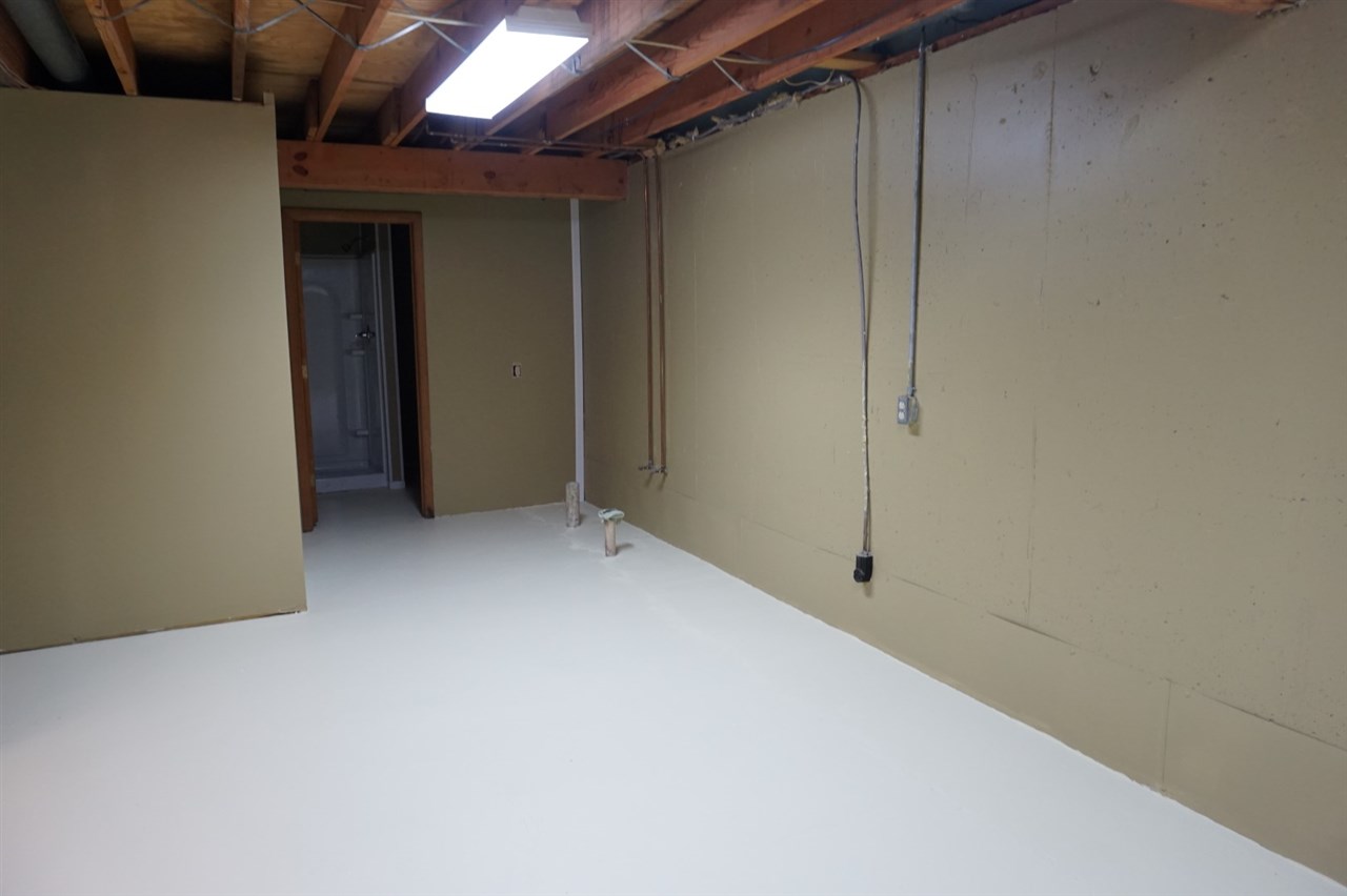 4593 South 6th Street Road Vincennes, IN 47591 - Photo 23 of 32 Gallery Image 23