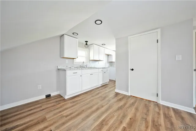 $249,898 | 17 St Marys Street, Lancaster, NY 14086