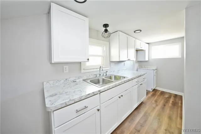 $249,898 | 17 St Marys Street, Lancaster, NY 14086