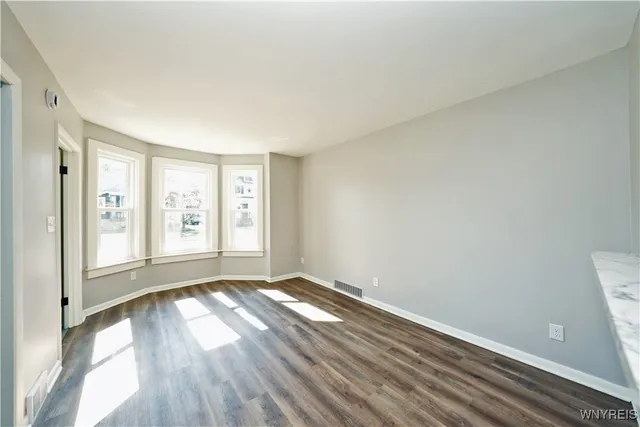 $249,898 | 17 St Marys Street, Lancaster, NY 14086