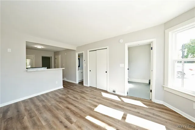 $249,898 | 17 St Marys Street, Lancaster, NY 14086