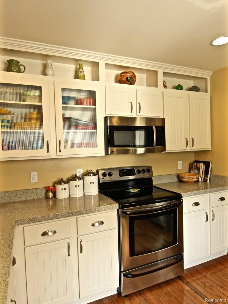 1066 Churchill Circle Rochester, MI 48307 - Photo 51 of 56 IMG_2700.jpg