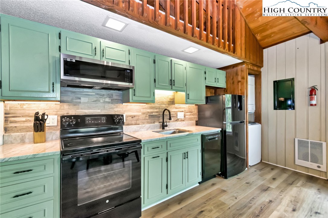 104 Hornbeam Road Beech Mountain, NC 28604 - Photo 5 of 40