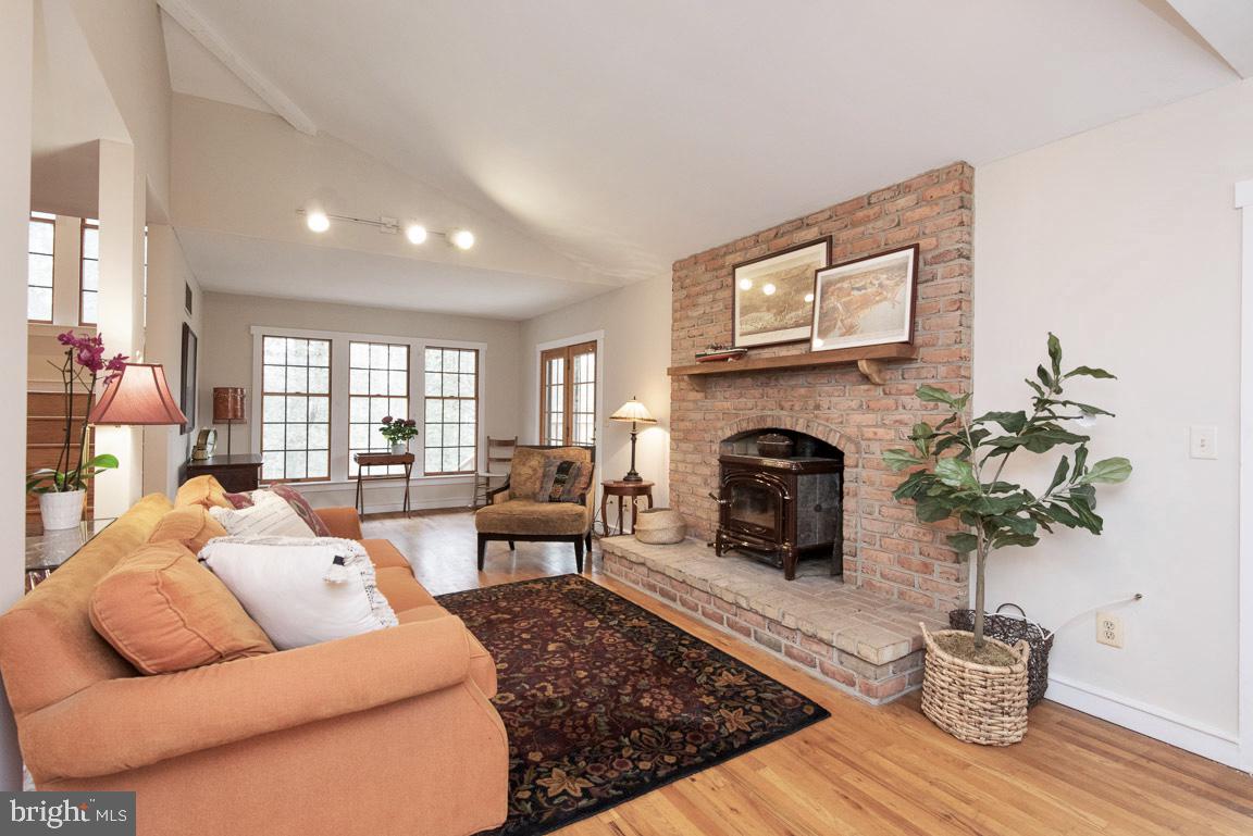 1385 East West Shady Side Road Shady Side, MD 20764 - Photo 10 of 38 Gallery Image 10
