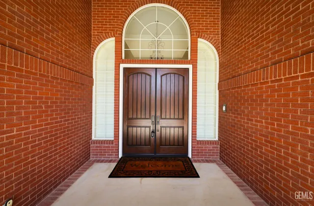 $1,395,000 | Undisclosed Address, Bakersfield, CA 93314