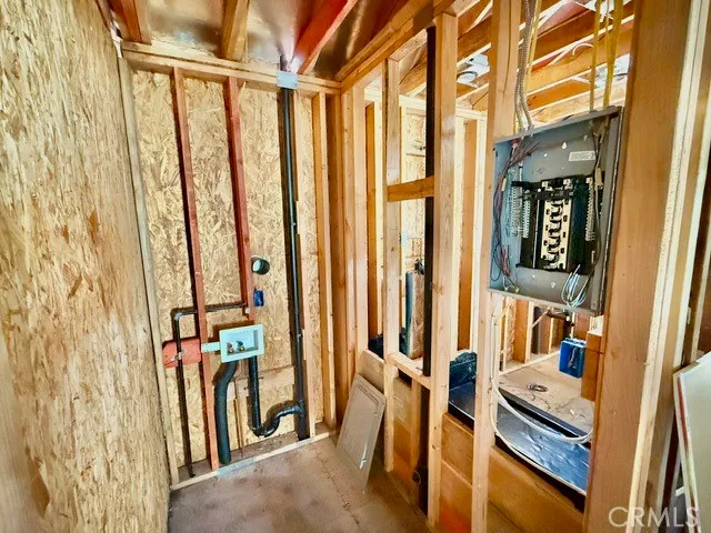 $849,995 | 15021-15023 Sylvan Street, Van Nuys, CA 91411