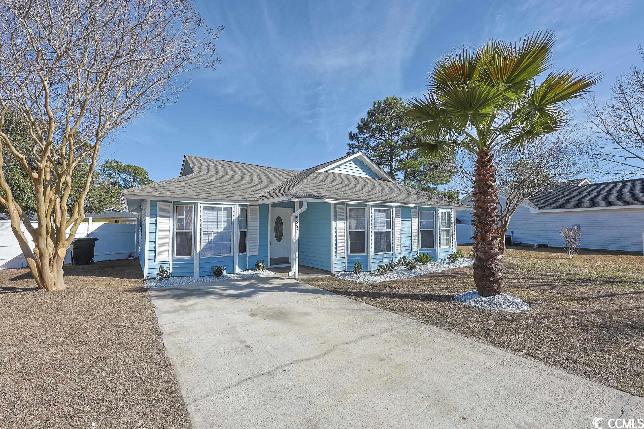 9667 Middleton Court Murrells Inlet, SC 29576 - Photo 2 of 33