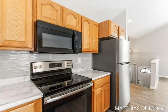 $299,900 | 3280 Bluebird Lane, Allegan, MI 49010