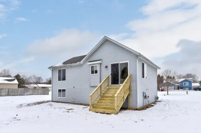 $299,900 | 3280 Bluebird Lane, Allegan, MI 49010