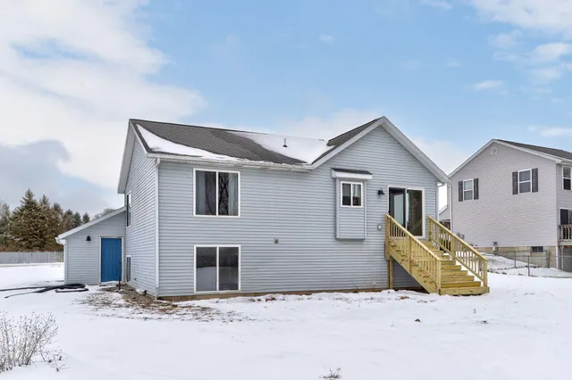 $299,900 | 3280 Bluebird Lane, Allegan, MI 49010