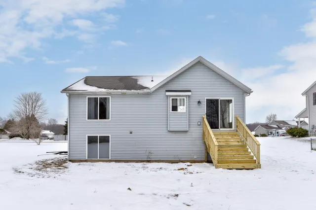 $299,900 | 3280 Bluebird Lane, Allegan, MI 49010