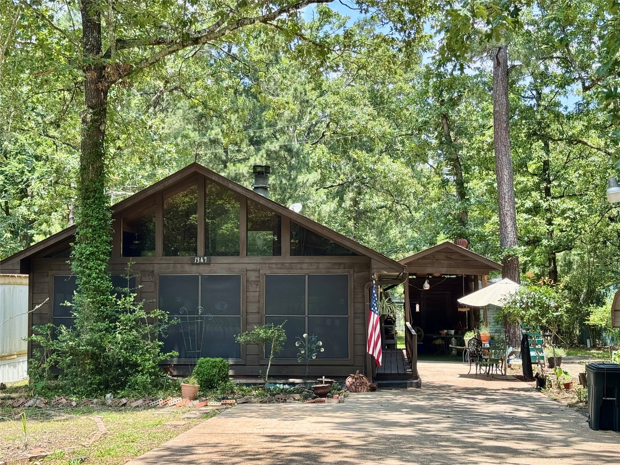 1347 Cardinal Lane Trinity, TX 75862 - Photo 2 of 36