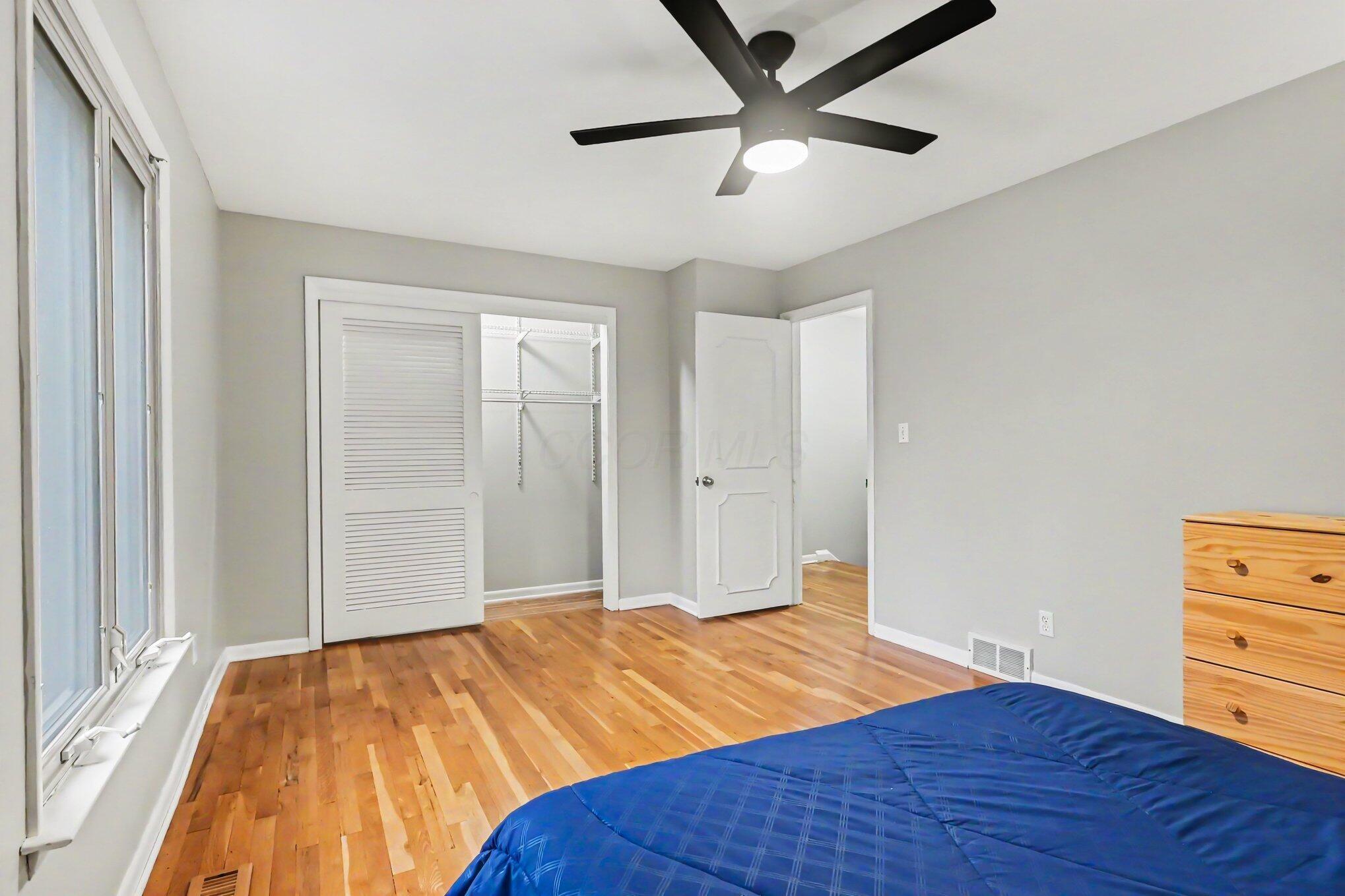 3600 Reed Road, Unit 18 Columbus, OH 43220 - Photo 15 of 24 Guest bedroom
