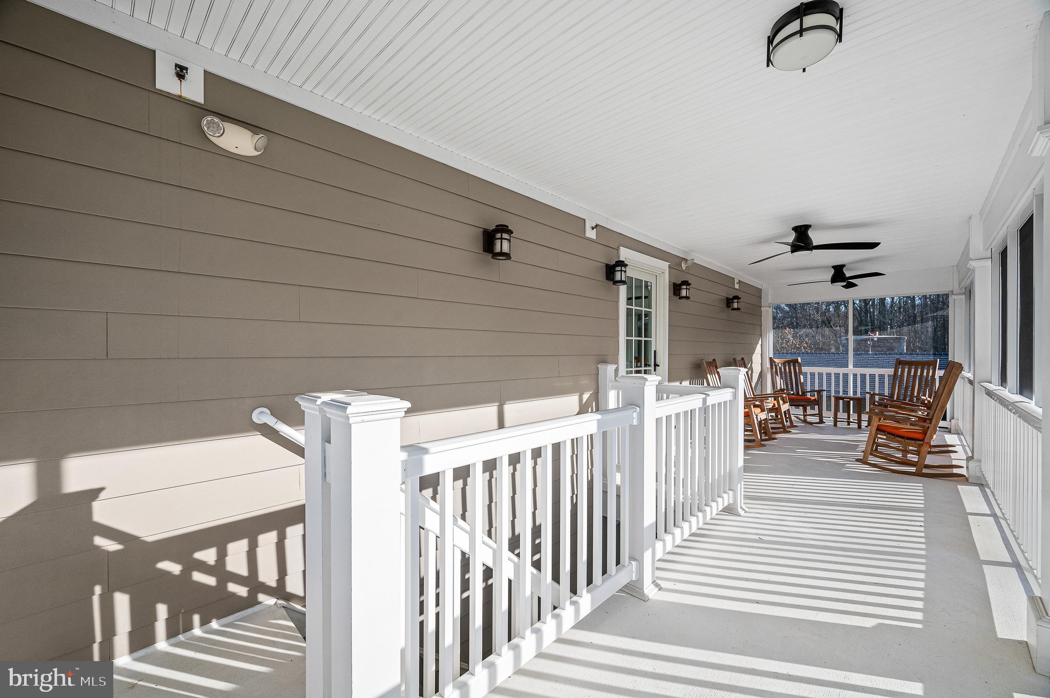 2029 East Buckshutem Road Port Norris, NJ 08349 - Photo 29 of 32 a view of a balcony