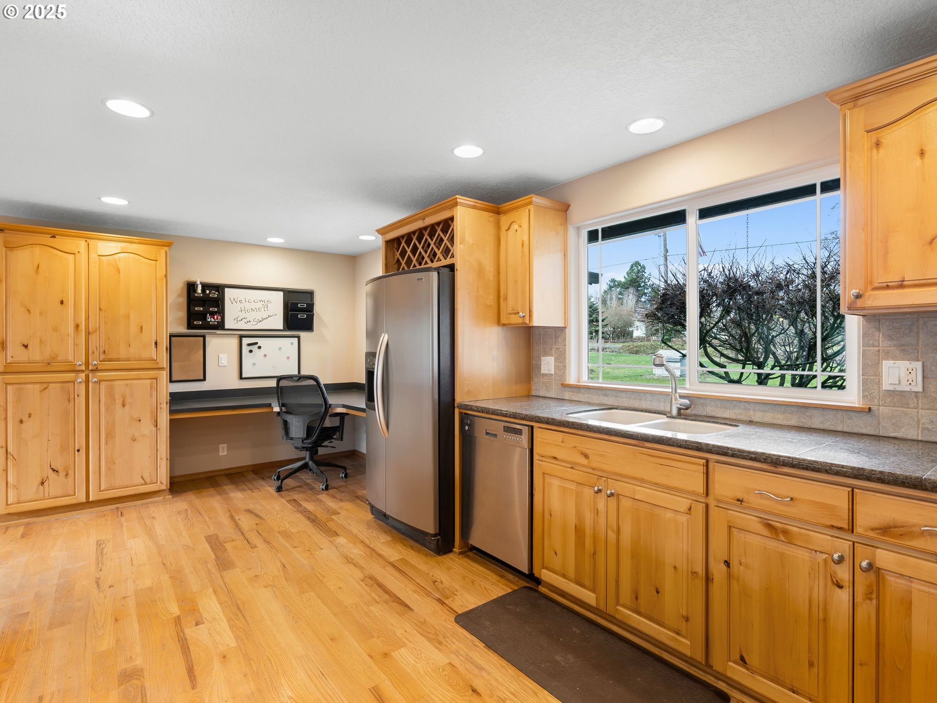 23660 Southwest Tile Flat Road Hillsboro, OR 97123 - Photo 11 of 47 Gallery Image 11