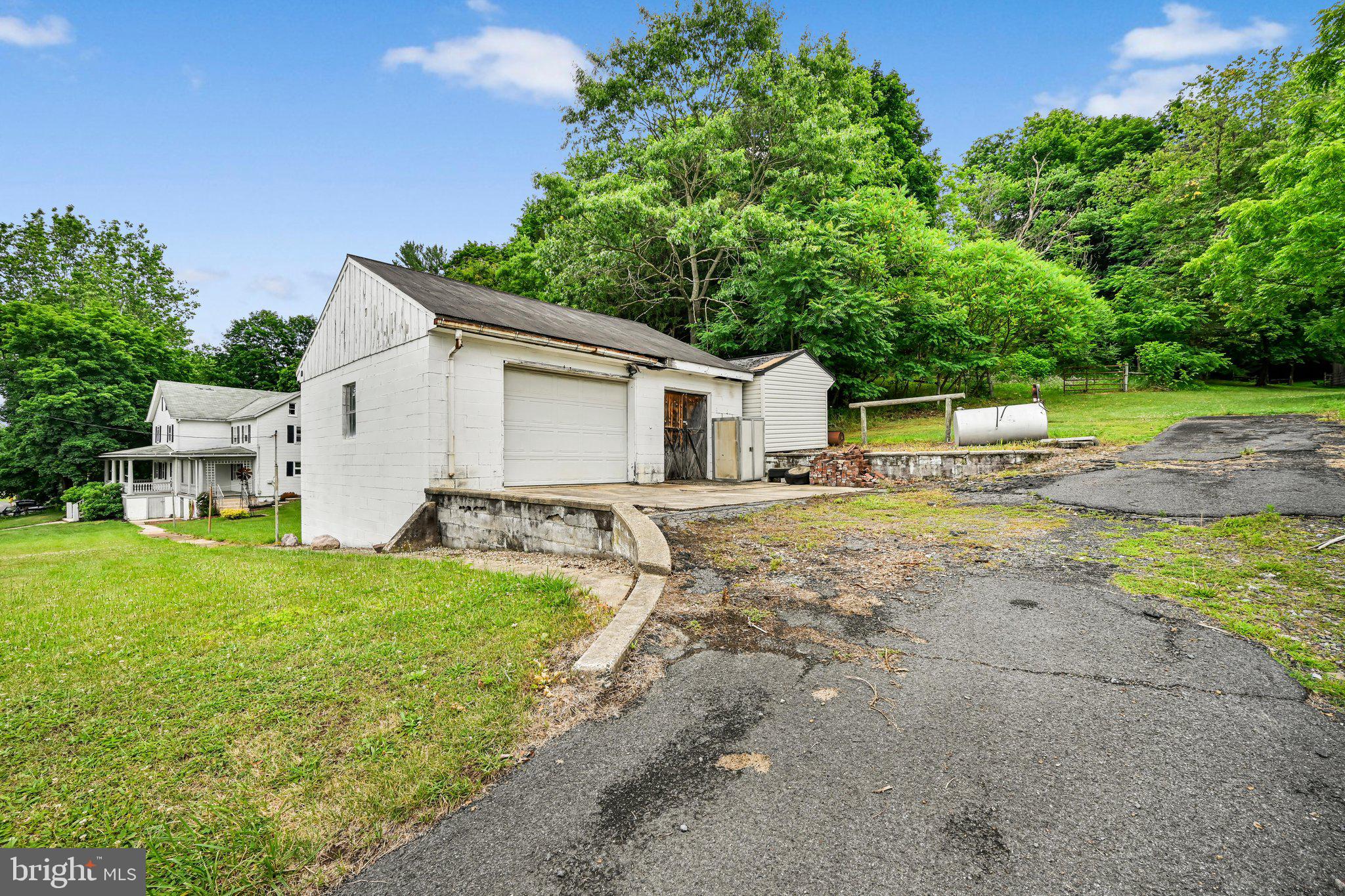 15 Rock Road Pine Grove, PA 17963 - Photo 45 of 57 Garage