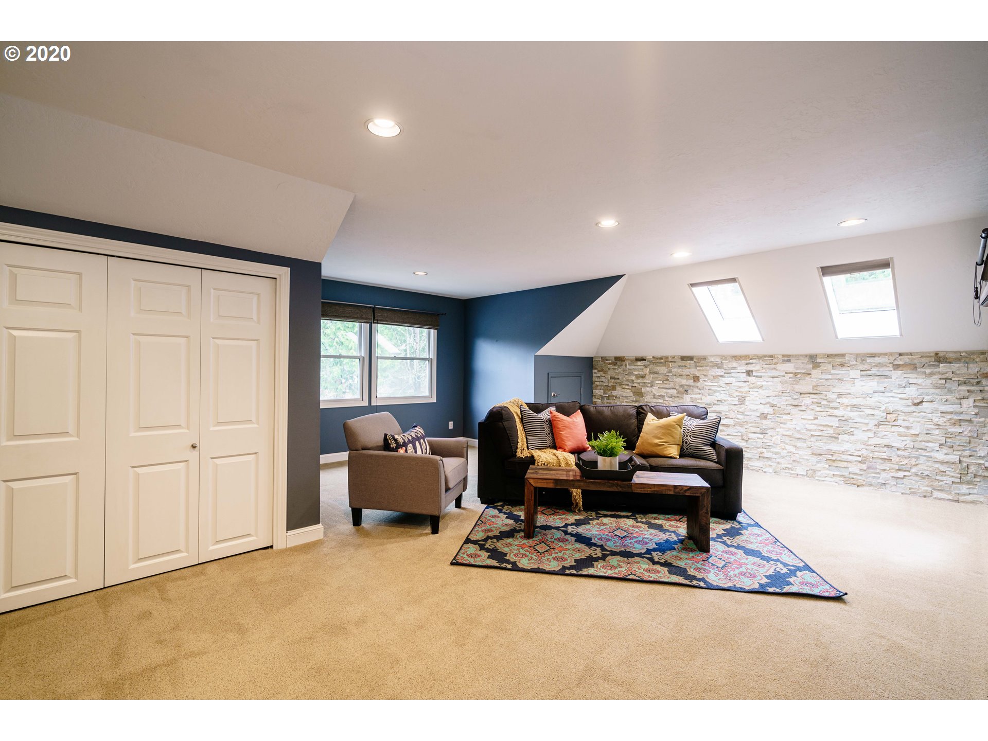 4430 Southwest Selling Court Portland, OR 97221 - Photo 19 of 32 Gallery Image 19