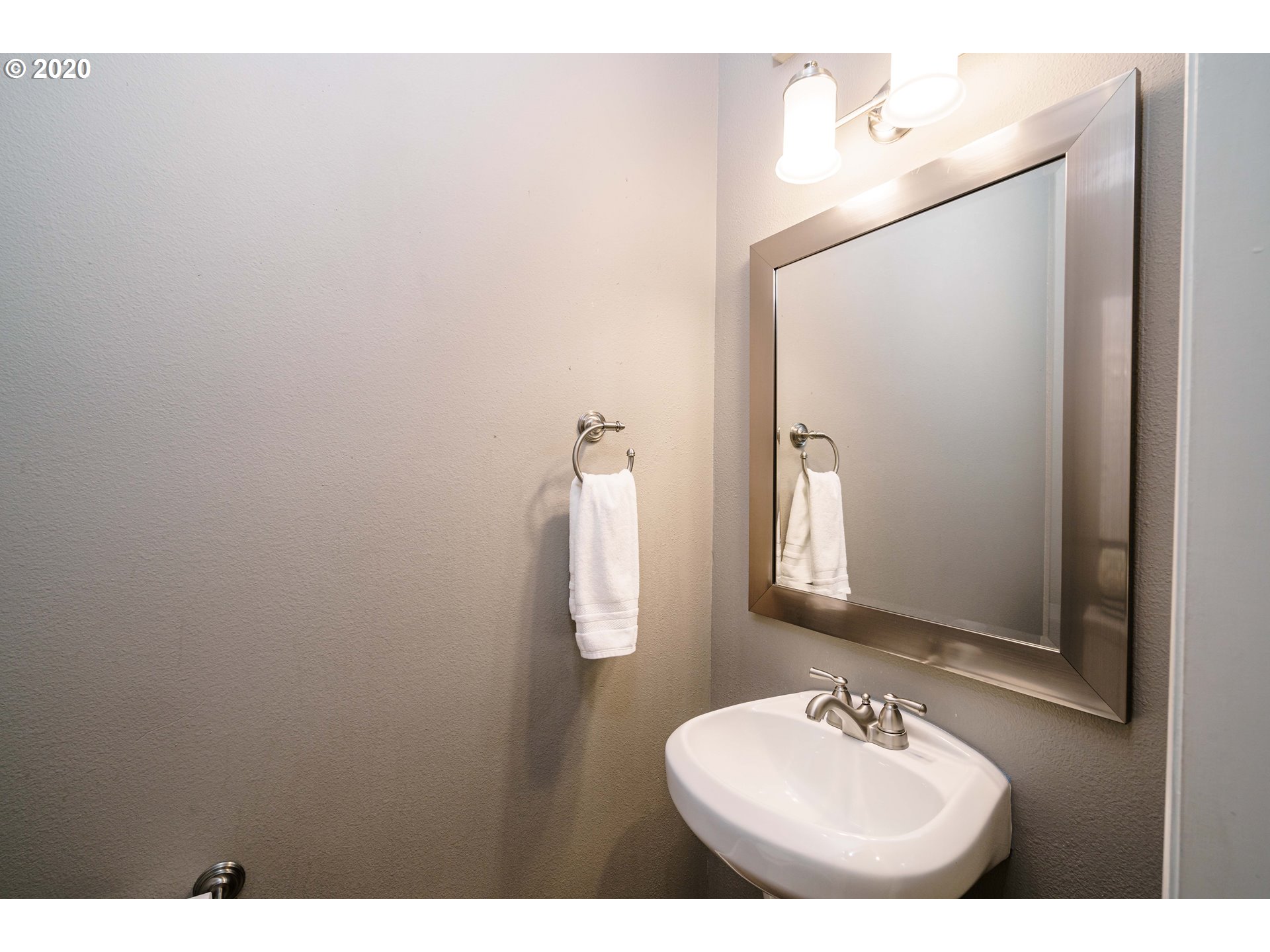 4430 Southwest Selling Court Portland, OR 97221 - Photo 22 of 32 Gallery Image 22