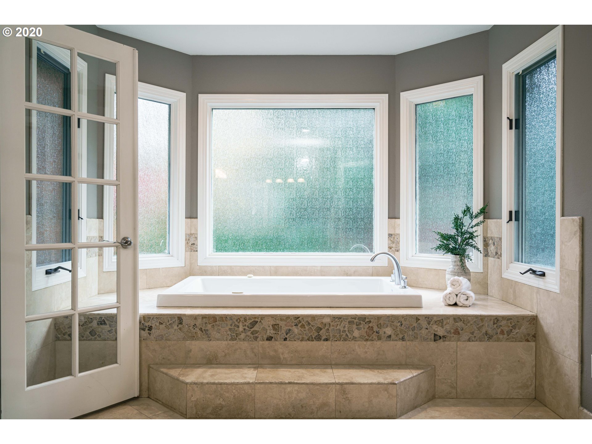 4430 Southwest Selling Court Portland, OR 97221 - Photo 27 of 32 Gallery Image 27