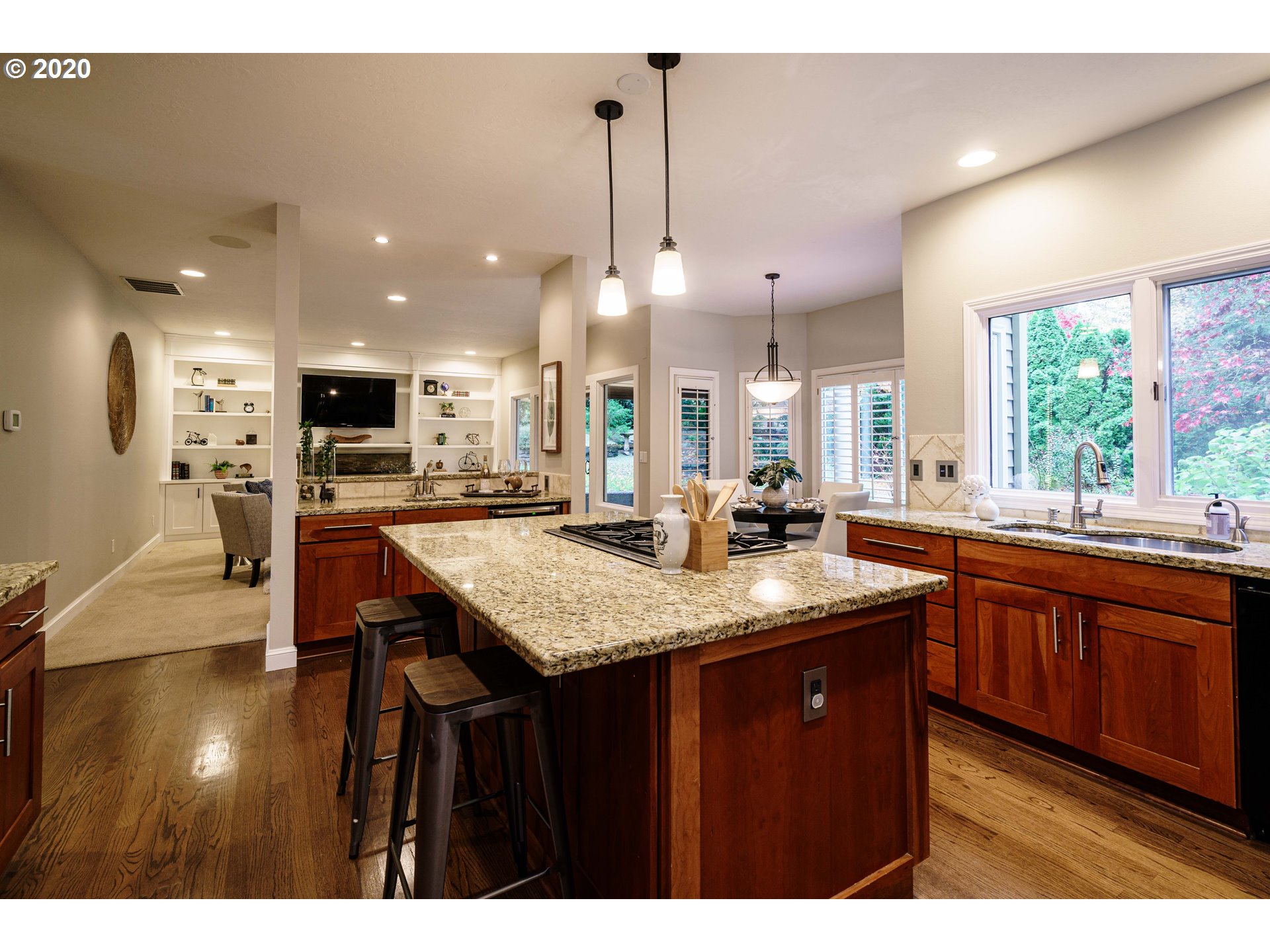 4430 Southwest Selling Court Portland, OR 97221 - Photo 10 of 32 Gallery Image 10