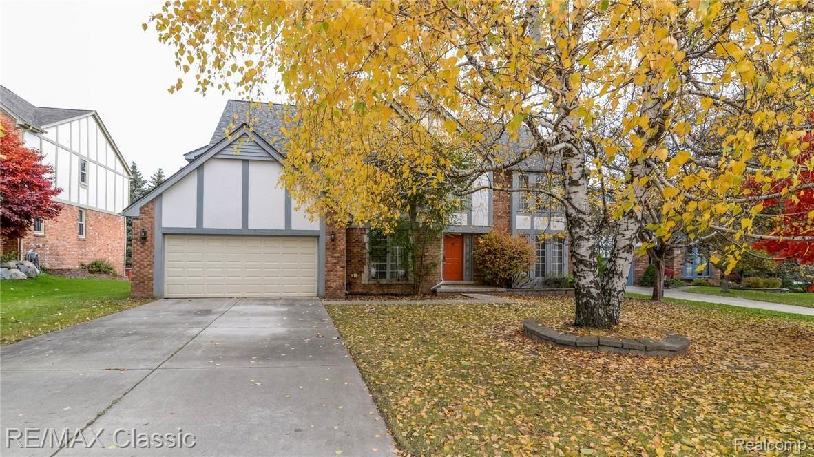 688 Sunlight Drive Rochester, MI 48309 - Photo 1 of 63 000.jpg