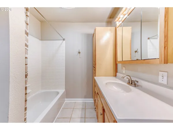$427,500 | 1120 Southeast Spruce Court, Gresham, OR 97080