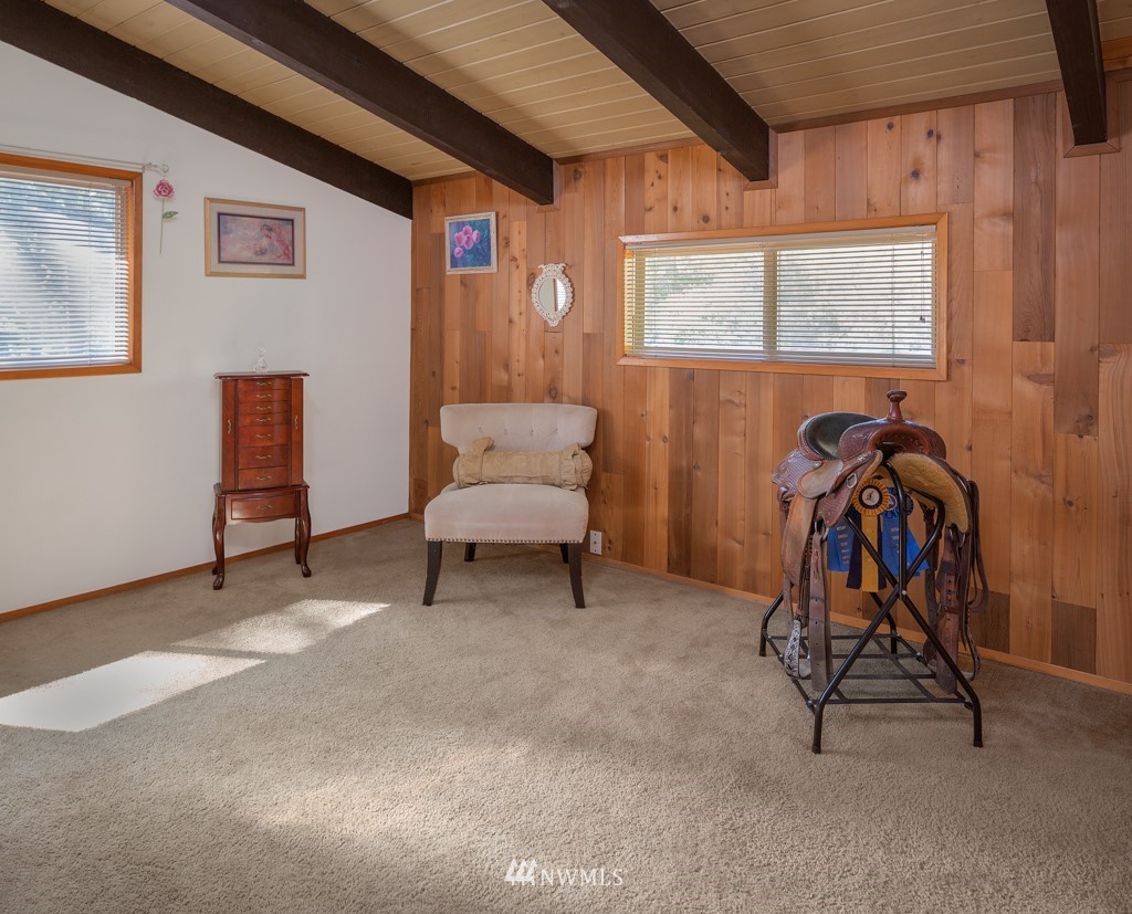 14885 Crescent Valley Road Southeast Olalla, WA 98359 - Photo 14 of 25 Gallery Image 14