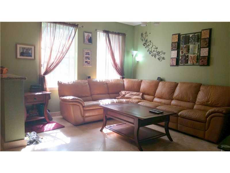 6942 West Sample Road, Unit 6942 Pompano Beach, FL 33063 - Photo 15 of 30 Living Room