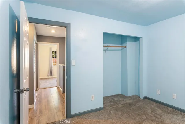 a view of entryway with bathroom