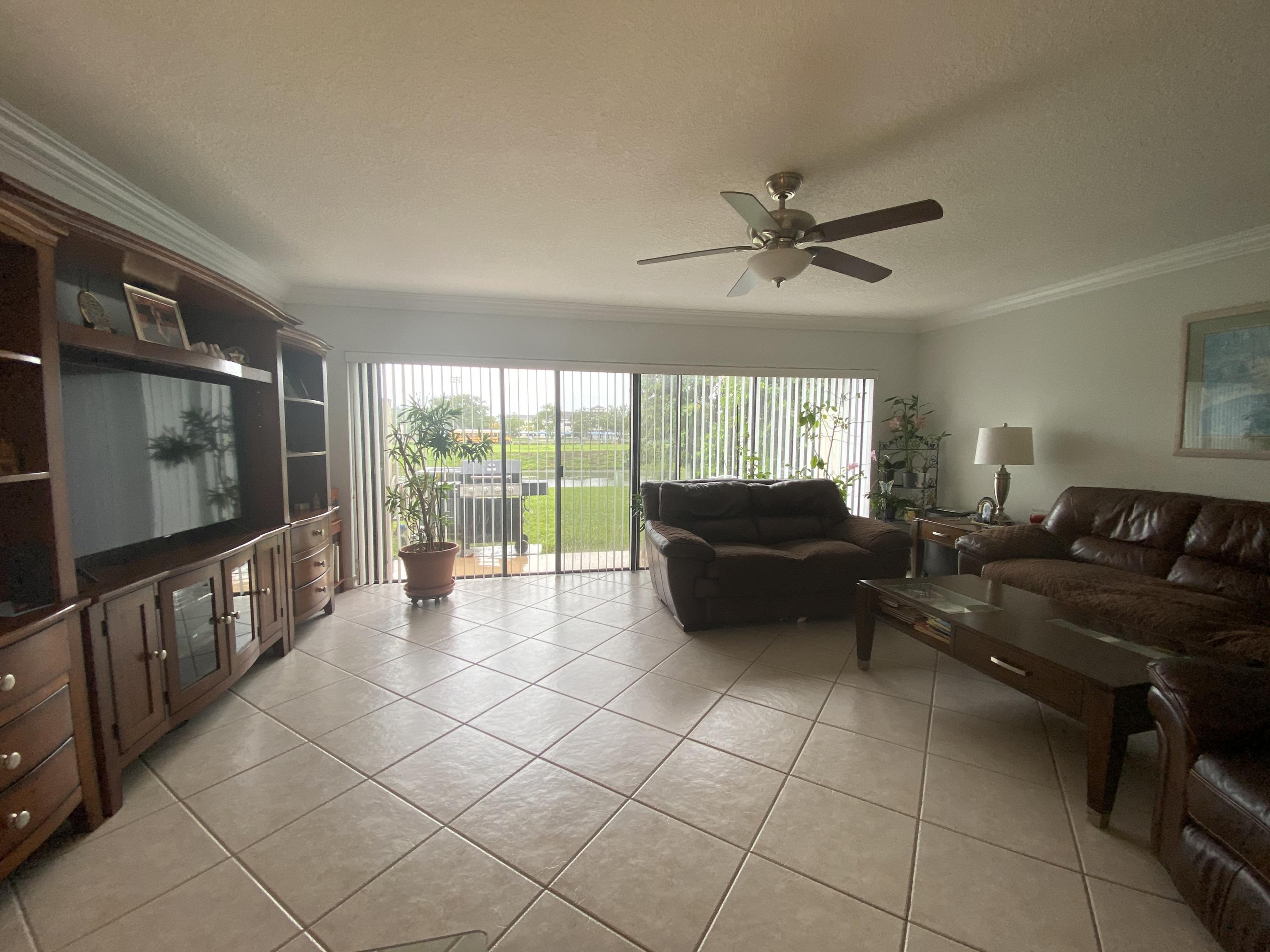 8904 G Southwest 22nd Street Boca Raton, FL 33433 - Photo 16 of 40 Liv 2nd best pic