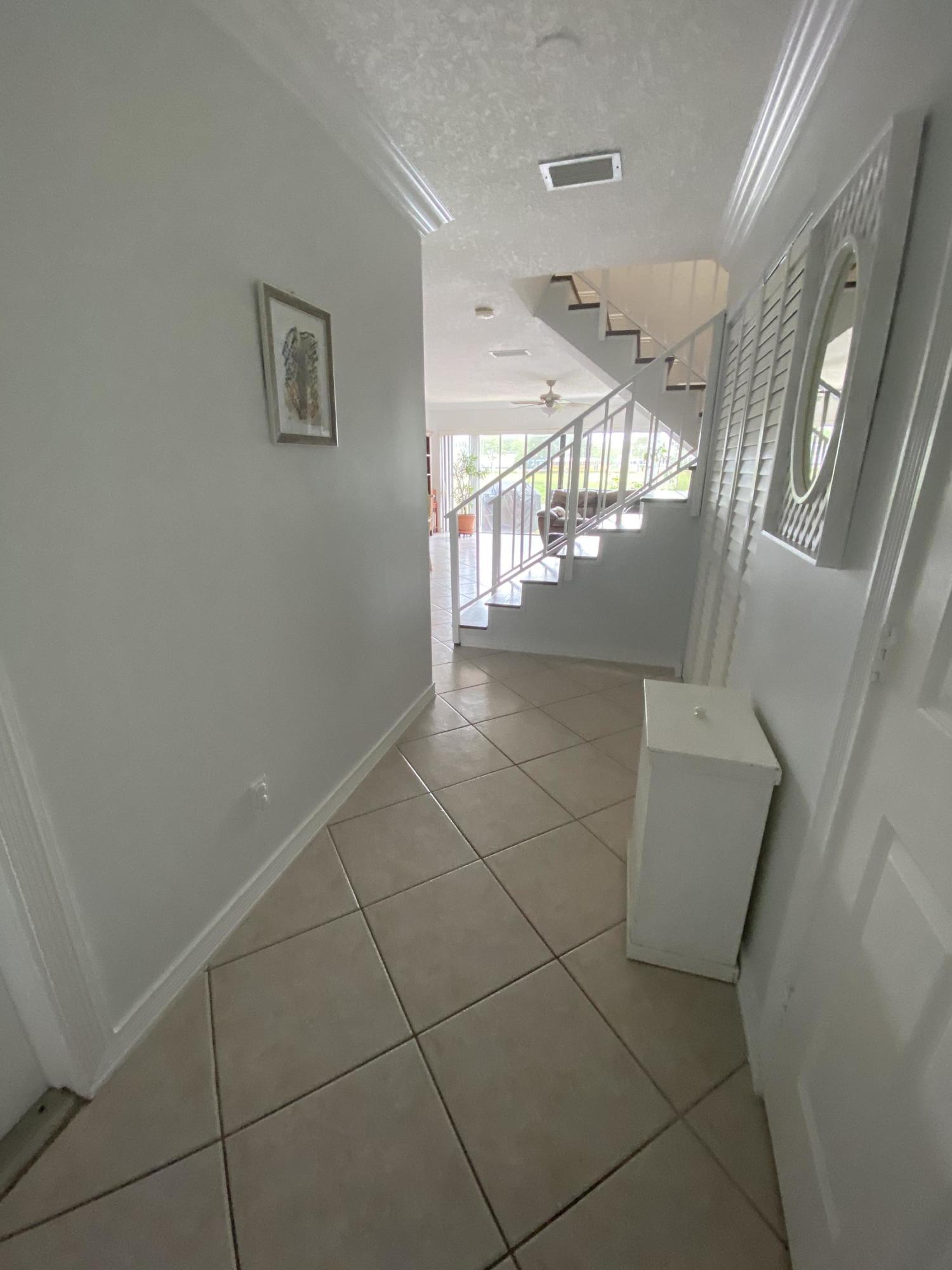 8904 G Southwest 22nd Street Boca Raton, FL 33433 - Photo 4 of 40 Foyer 1