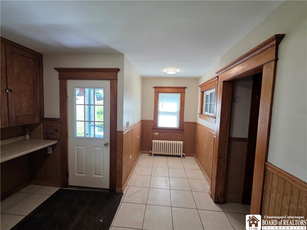 145 Maple Street Jamestown, NY 14701 - Photo 7 of 32