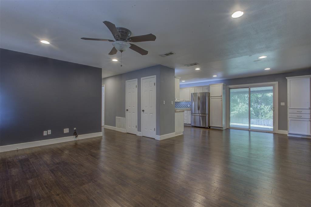 209 Case Street Weatherford, TX 76086 - Photo 6 of 25