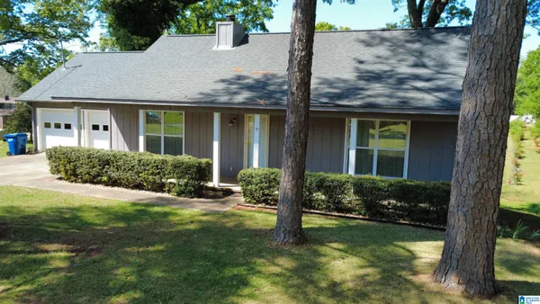 $259,900 | 1143 Shady Ln Circle, Talladega, AL 35160