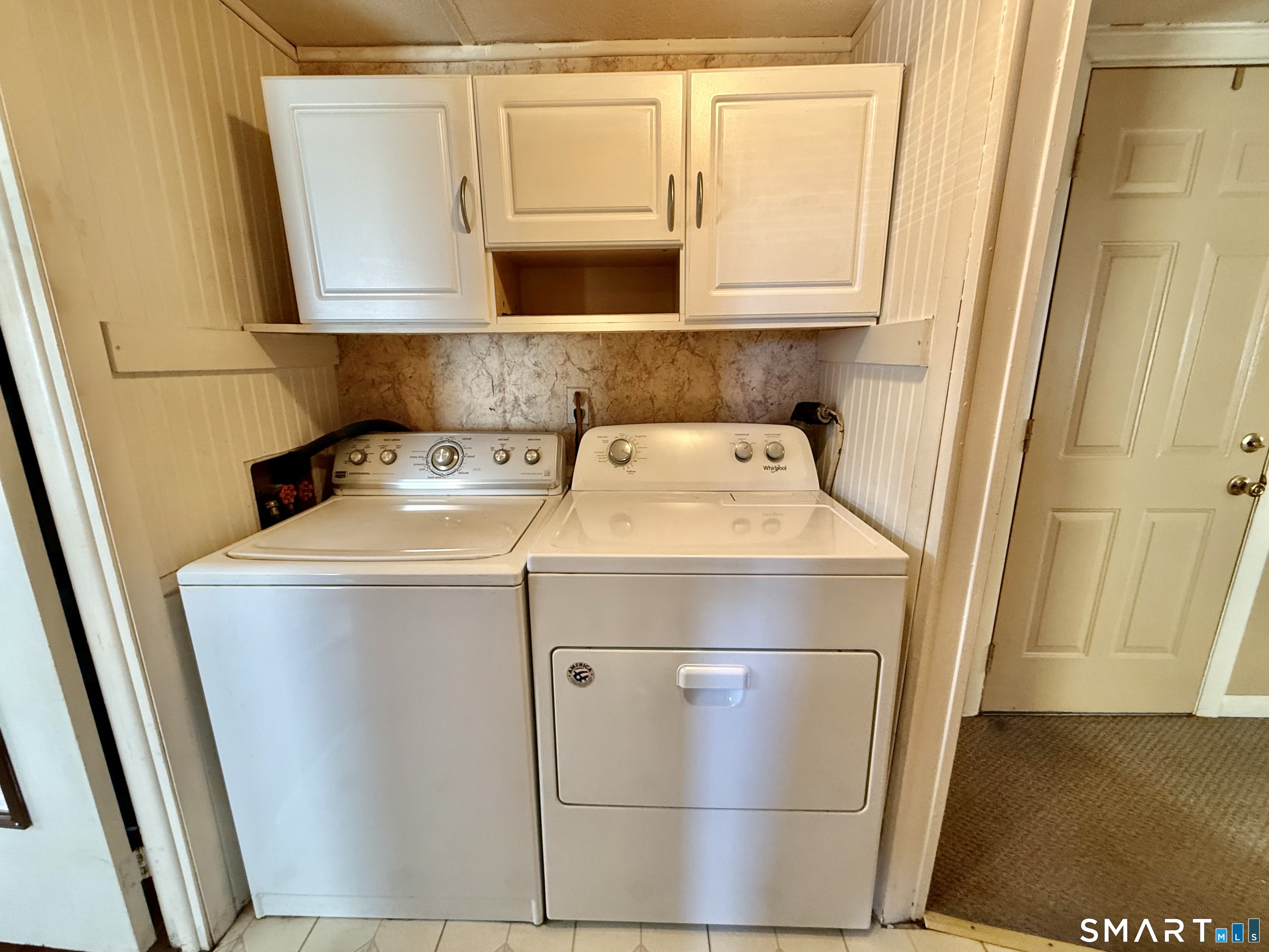 9 N Road East Windsor, CT 06088 - Photo 15 of 20 a utility room with dryer and washer
