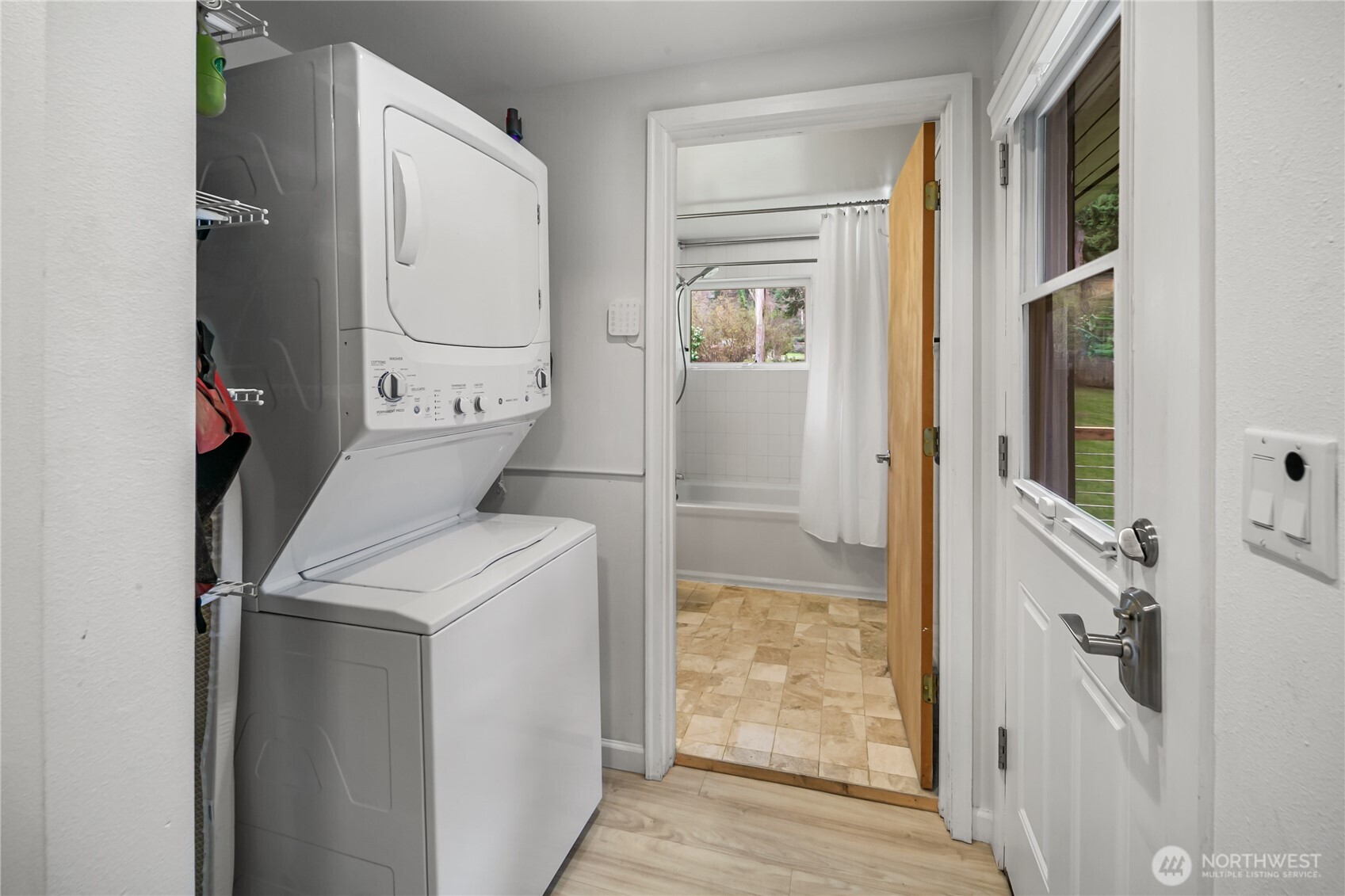 11009 Asta Lane Southwest Vashon, WA 98070 - Photo 15 of 34