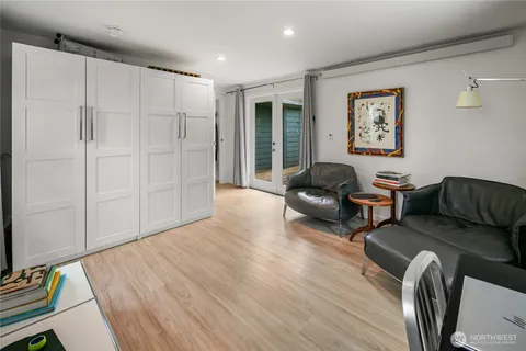 $749,950 | 11009 Asta Lane Southwest, Vashon, WA 98070