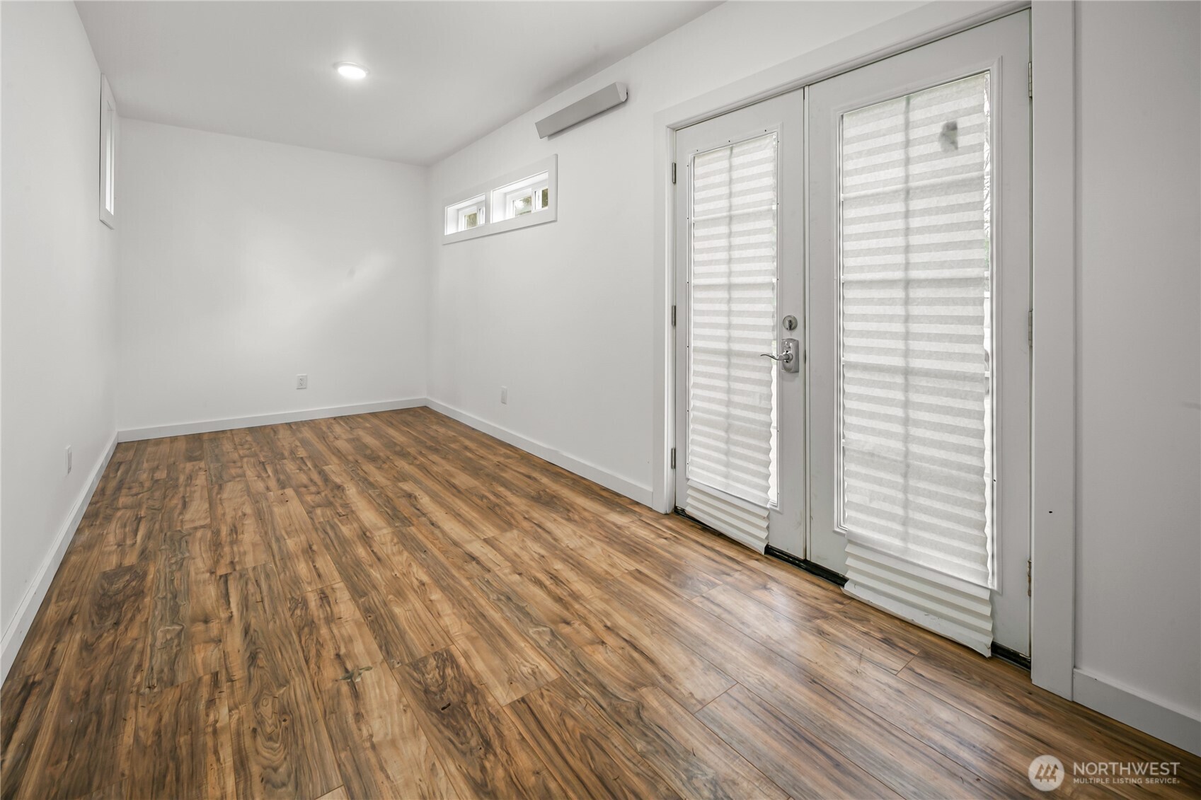 11009 Asta Lane Southwest Vashon, WA 98070 - Photo 28 of 34