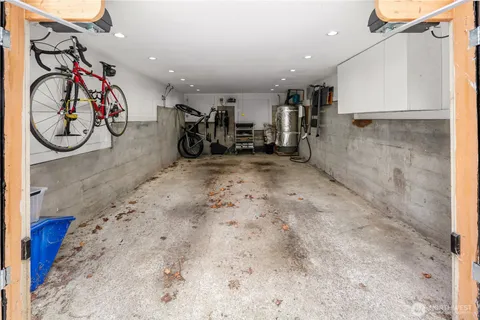 $749,950 | 11009 Asta Lane Southwest, Vashon, WA 98070