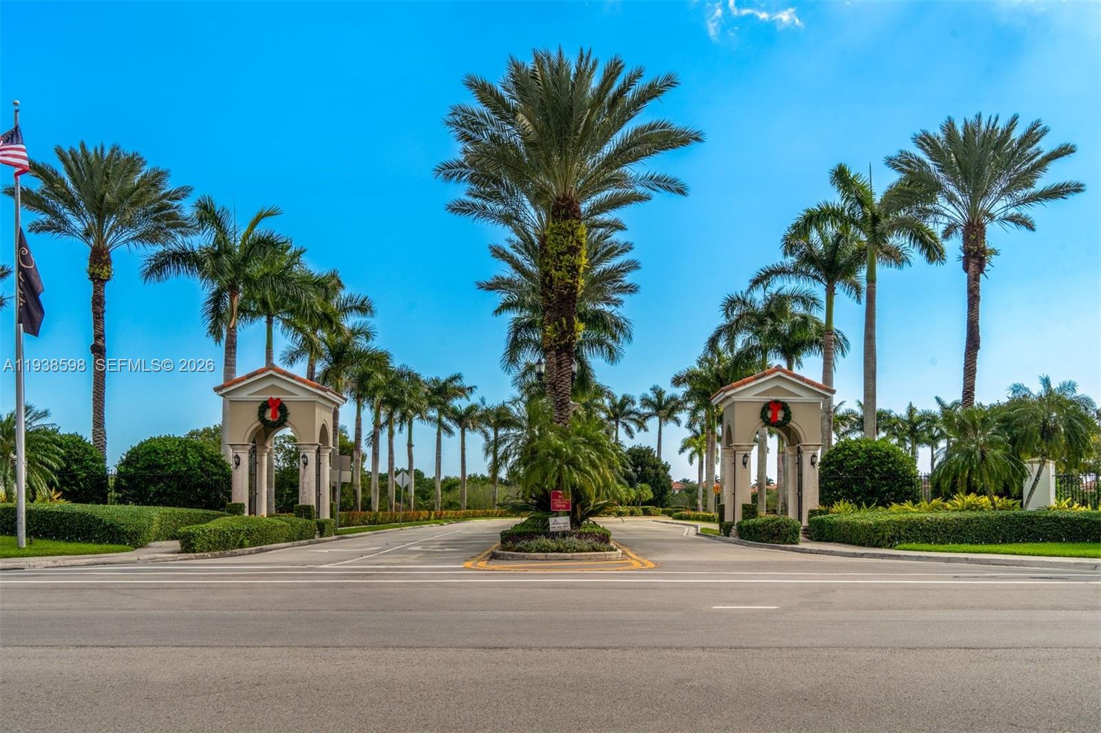 7548 Southwest 190th Street Cutler Bay, FL 33157 - Photo 40 of 53 a park with palm trees