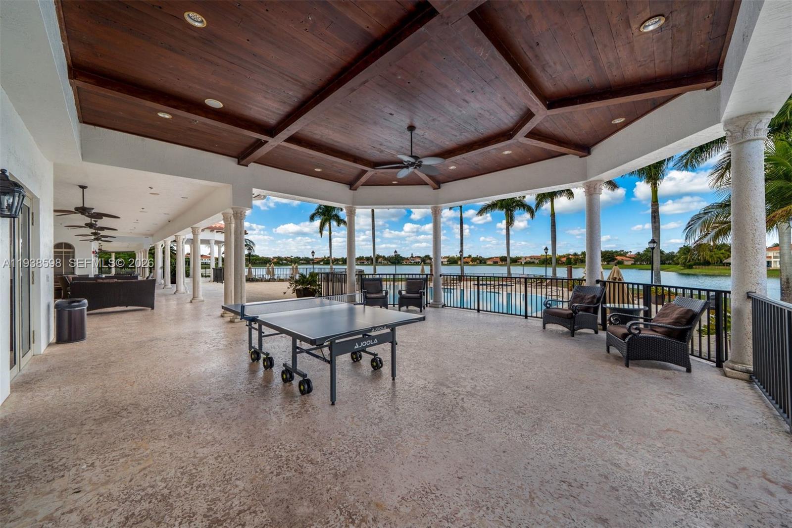 7548 Southwest 190th Street Cutler Bay, FL 33157 - Photo 52 of 53 a view of a bar restaurant