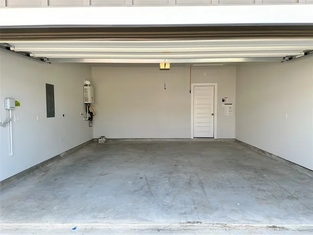 a view of utility room