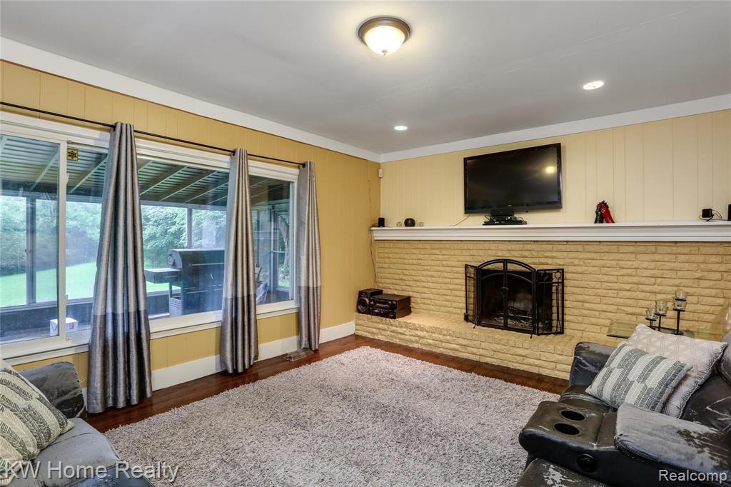 25861 Beecham Road Farmington Hills, MI 48336 - Photo 15 of 33