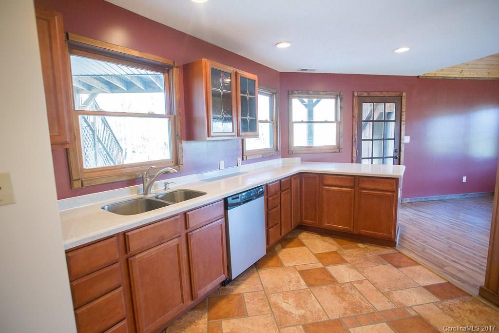 402 Marler Road Marion, NC 28752 - Photo 8 of 23 Gallery Image 8