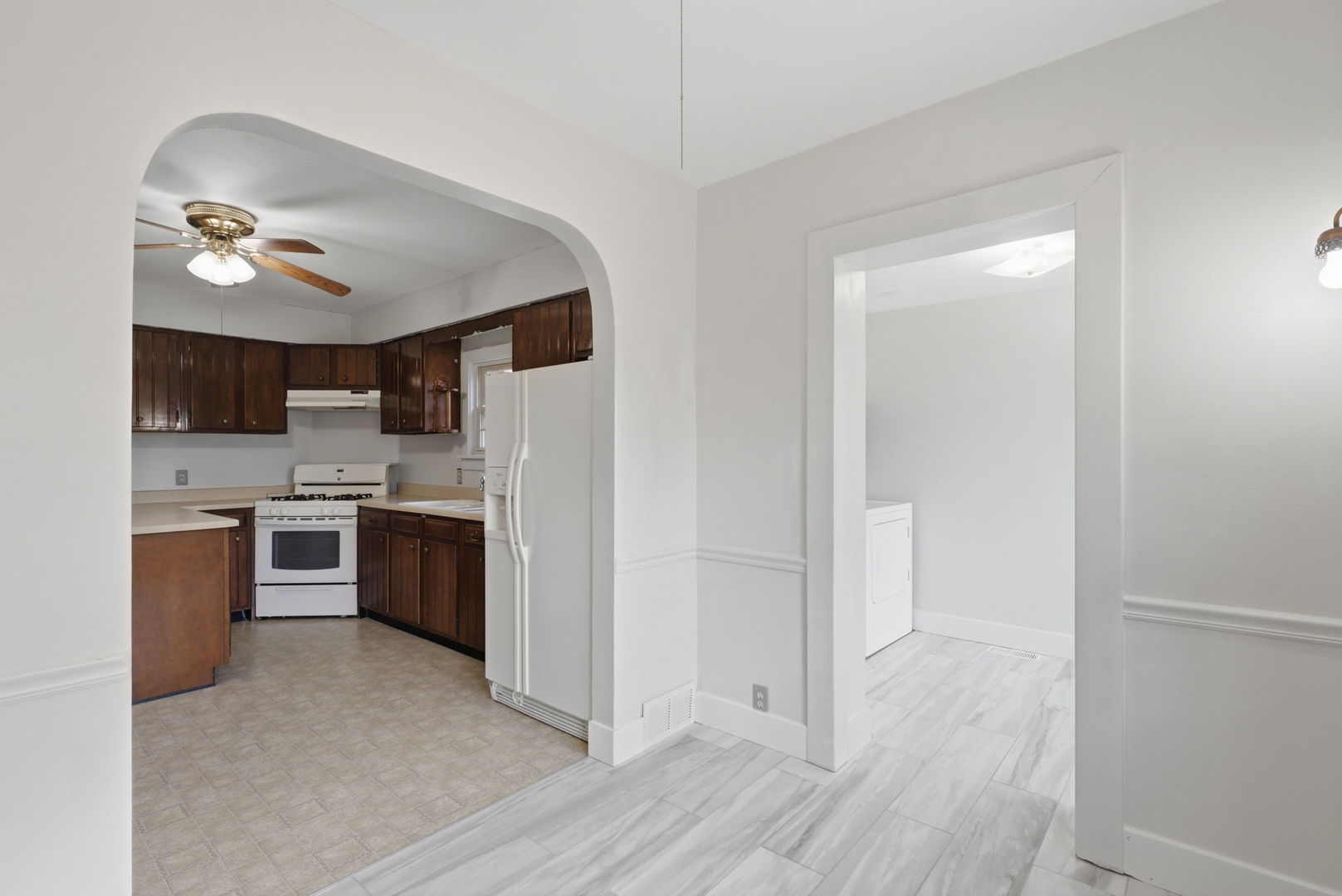 2202 44th Street Moline, IL 61265 - Photo 12 of 36